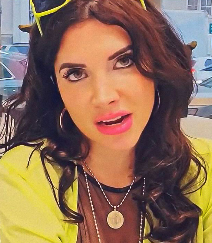 Ex-Howard Stern Writer Elisa Jordana Pleads Guilty To Battery In Viral Livestream Incident Ex-Howard Stern Writer Elisa Jordana Pleads Guilty To Battery In Viral Livestream Incident