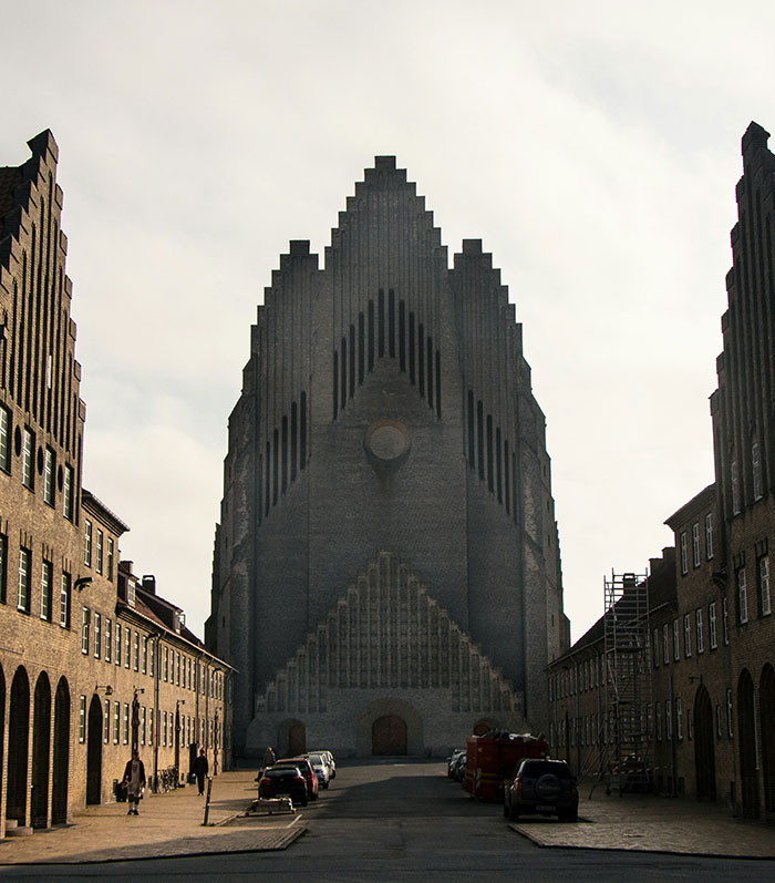 Influencer Slammed For The “Worst Wedding Dress Ever” After You Can See Her Underwear Influencer Slammed For The “Worst Wedding Dress Ever” After You Can See Her Underwear