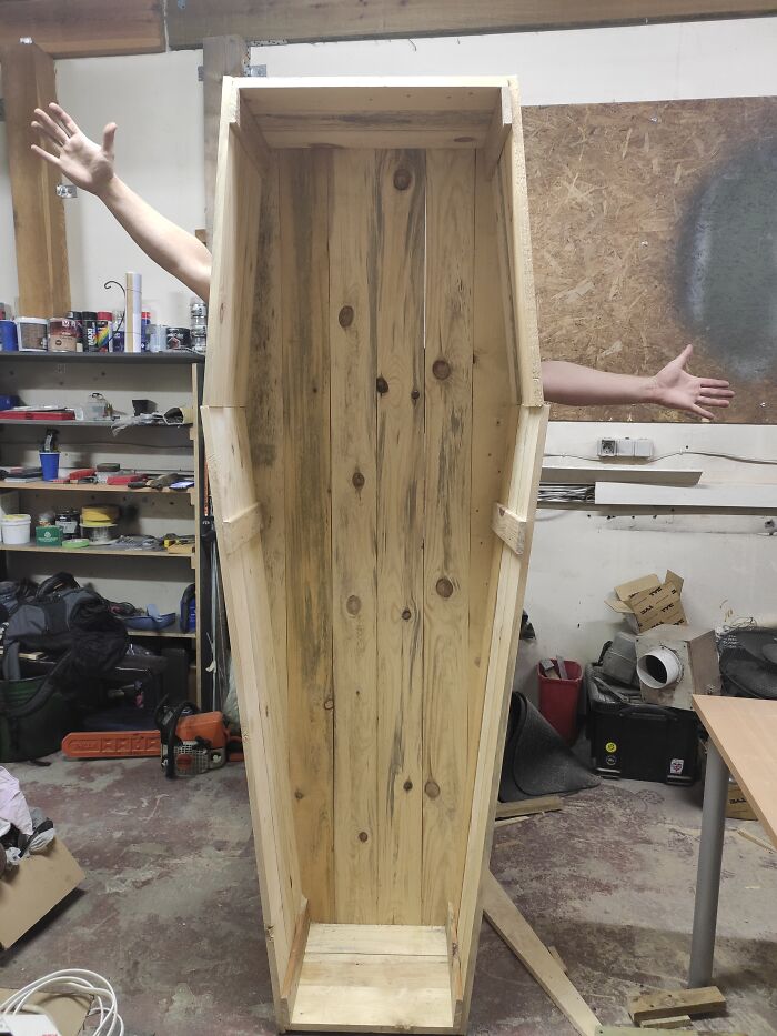 I've Made Myself A Coffin To Cope With My Depression I've Made Myself A Coffin To Cope With My Depression