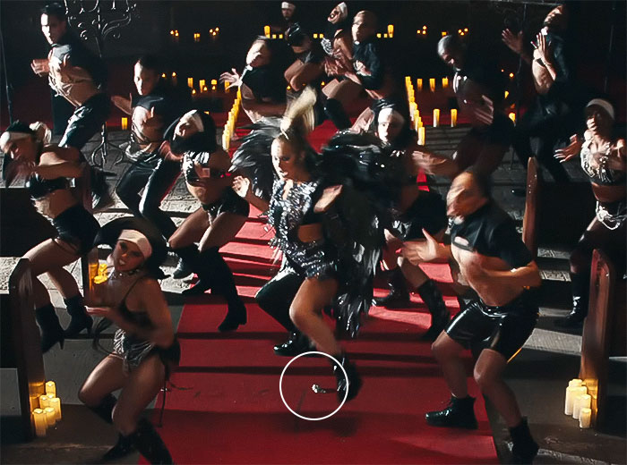 “How Did This Get Past Editing?”: Fans Claim Tampon Falls Out In JoJo Siwa Music Video “How Did This Get Past Editing?”: Fans Claim Tampon Falls Out In JoJo Siwa Music Video