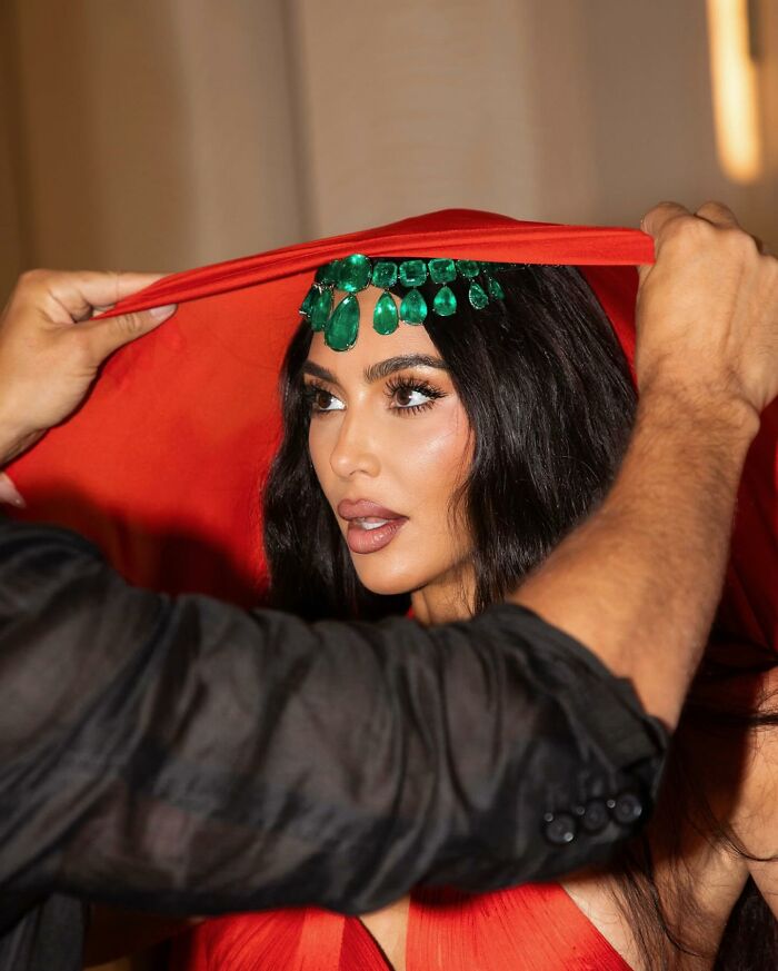 "Not Supposed To Wear Red": Kim Kardashian Sparks Controversy At Indian Billionaire’s Wedding "Not Supposed To Wear Red": Kim Kardashian Sparks Controversy At Indian Billionaire’s Wedding