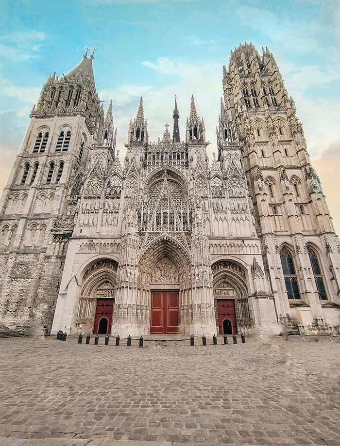 France's Famous Rouen Cathedral Engulfed In Flames, 40 Fire Engines Arrive On Scene France's Famous Rouen Cathedral Engulfed In Flames, 40 Fire Engines Arrive On Scene