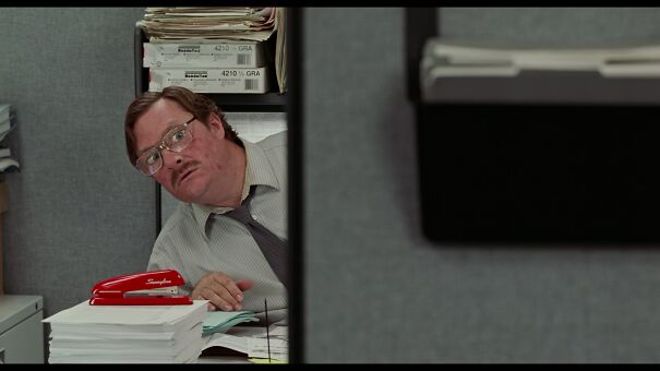 Swingline-Red-Stapler-Used-by-Stephen-Root-in-Office-Space-1.jpg