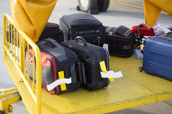 Software Developer Shames Airlines With New Website After Girlfriend’s Luggage Goes Missing Software Developer Shames Airlines With New Website After Girlfriend’s Luggage Goes Missing