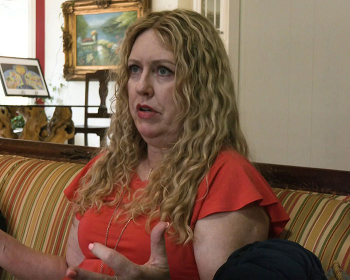 Mom Left Outraged After 27-Year-Old Daughter With Down Syndrome Gets “Taken” To Car Dealership Mom Left Outraged After 27-Year-Old Daughter With Down Syndrome Gets “Taken” To Car Dealership