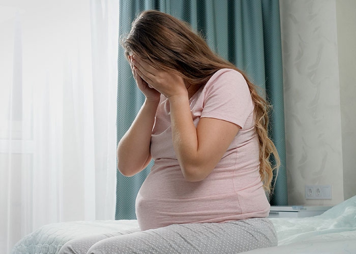 Pregnant Woman Faces Family Pressure To Give Up Her Baby To Her Infertile ‘Godly’ Cousin Pregnant Woman Faces Family Pressure To Give Up Her Baby To Her Infertile ‘Godly’ Cousin