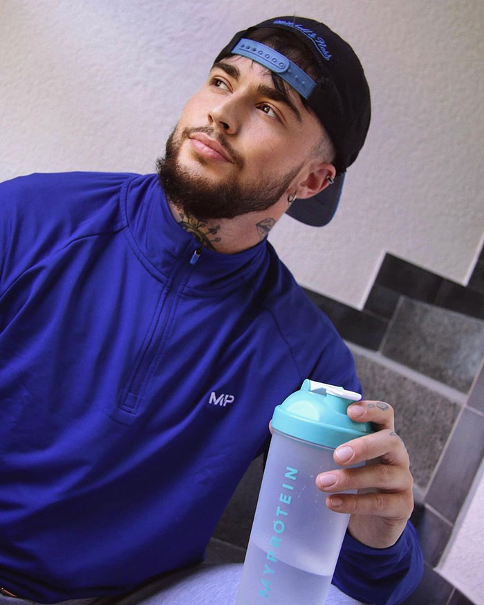 29-Year-Old Trans Man Gets Brutally Beaten Up In Switzerland, Claims It’s A Hate Crime 29-Year-Old Trans Man Gets Brutally Beaten Up In Switzerland, Claims It’s A Hate Crime