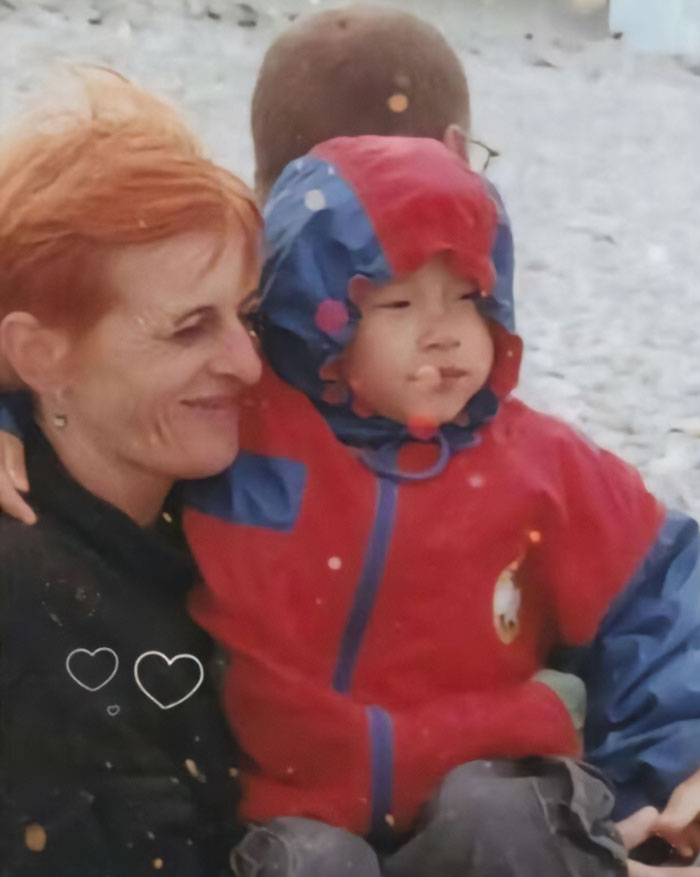 “Where Have You Been?“: Man Finds Birth Mom Nearly 3 Decades After Getting Lost In China “Where Have You Been?“: Man Finds Birth Mom Nearly 3 Decades After Getting Lost In China