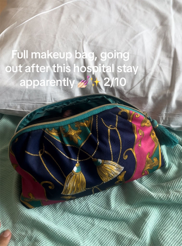 “He’s Got The IQ Of An Egg”: People Roast New Mom’s Boyfriend After She Reveals Hospital Bag “He’s Got The IQ Of An Egg”: People Roast New Mom’s Boyfriend After She Reveals Hospital Bag