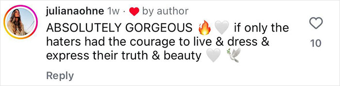 Influencer Slammed For The “Worst Wedding Dress Ever” After You Can See Her Underwear Influencer Slammed For The “Worst Wedding Dress Ever” After You Can See Her Underwear