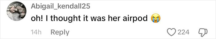 “How Did This Get Past Editing?”: Fans Claim Tampon Falls Out In JoJo Siwa Music Video “How Did This Get Past Editing?”: Fans Claim Tampon Falls Out In JoJo Siwa Music Video