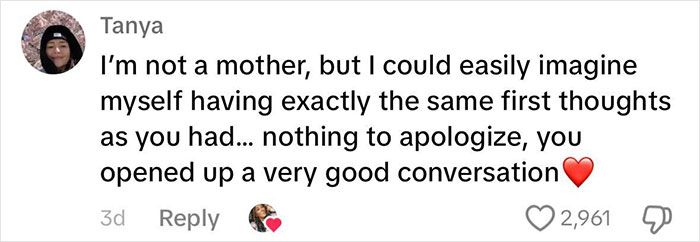 Woman Gets A Reality Check After Complaining Daughter’s Swimsuit Is “Inappropriate” Woman Gets A Reality Check After Complaining Daughter’s Swimsuit Is “Inappropriate”