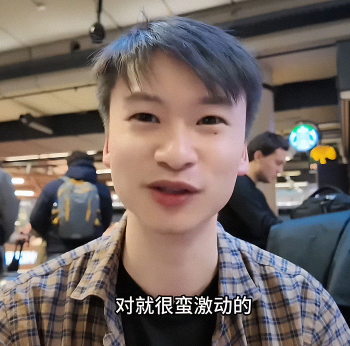 “Where Have You Been?“: Man Finds Birth Mom Nearly 3 Decades After Getting Lost In China “Where Have You Been?“: Man Finds Birth Mom Nearly 3 Decades After Getting Lost In China