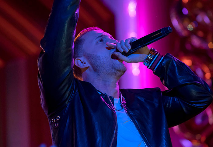 Tom Hanks’ Son Chet Wanted A “White Boy Summer”—Now It’s A Hate Slogan Tom Hanks’ Son Chet Wanted A “White Boy Summer”—Now It’s A Hate Slogan