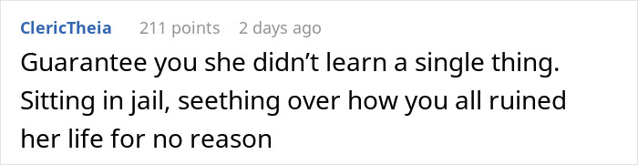 Delusional Entitled Lady Thinks She Owns 2 Lots Next Door, Turns Into A Felon After They Are Bought Delusional Entitled Lady Thinks She Owns 2 Lots Next Door, Turns Into A Felon After They Are Bought
