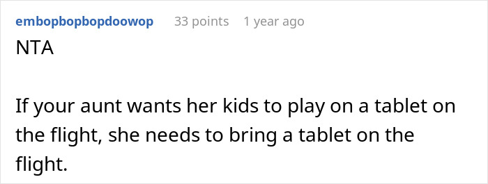 Unprepared Aunt Desperately Asks Teenager To Give Tablet To Her Kids On A Long Flight, He Pettily Refuses Unprepared Aunt Desperately Asks Teenager To Give Tablet To Her Kids On A Long Flight, He Pettily Refuses