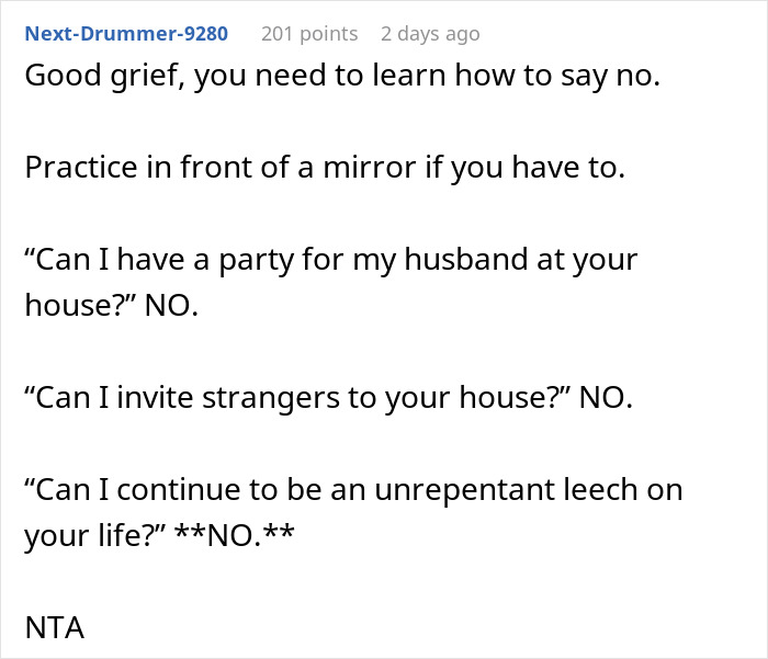 Woman Invites Herself To A Friend’s House To Throw A Party For Family And Friends, Gets Ghosted Woman Invites Herself To A Friend’s House To Throw A Party For Family And Friends, Gets Ghosted