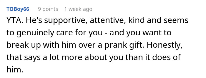 Woman Is Told She’s “Overreacting And Conservative” After Her Reaction To Lingerie Prank Woman Is Told She’s “Overreacting And Conservative” After Her Reaction To Lingerie Prank