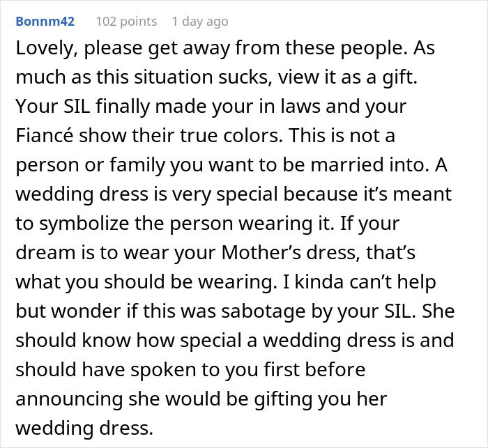 Man Defends Sister After Fiancée Refuses To Wear Her Wedding Dress, Ends Up Single Man Defends Sister After Fiancée Refuses To Wear Her Wedding Dress, Ends Up Single