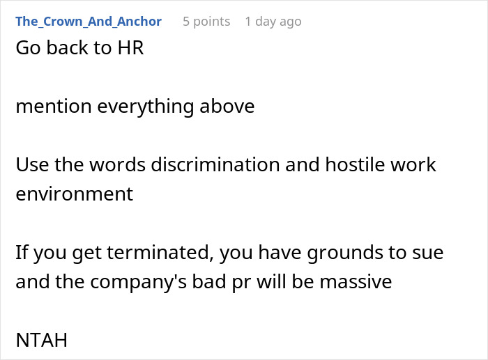 Woman Reports Boss To HR After He Forces Her To Go To Meeting During Labor, Coworkers Hate Her Woman Reports Boss To HR After He Forces Her To Go To Meeting During Labor, Coworkers Hate Her