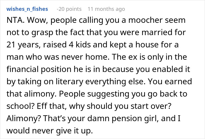 Woman Seeks Support Online By Giving Her Reasons For Rejecting BF’s Proposal, Gets A Reality Check Instead Woman Seeks Support Online By Giving Her Reasons For Rejecting BF’s Proposal, Gets A Reality Check Instead