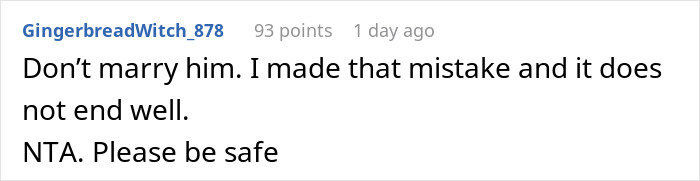 Man Defends Sister After Fiancée Refuses To Wear Her Wedding Dress, Ends Up Single Man Defends Sister After Fiancée Refuses To Wear Her Wedding Dress, Ends Up Single