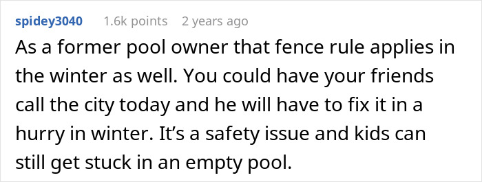 Neighbor Tries To Make Man Fix His Fence So They Could Use The Pool, He Removes It As Retaliation Neighbor Tries To Make Man Fix His Fence So They Could Use The Pool, He Removes It As Retaliation