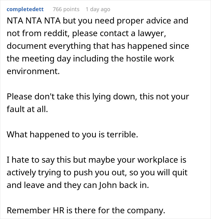 Woman Reports Boss To HR After He Forces Her To Go To Meeting During Labor, Coworkers Hate Her Woman Reports Boss To HR After He Forces Her To Go To Meeting During Labor, Coworkers Hate Her