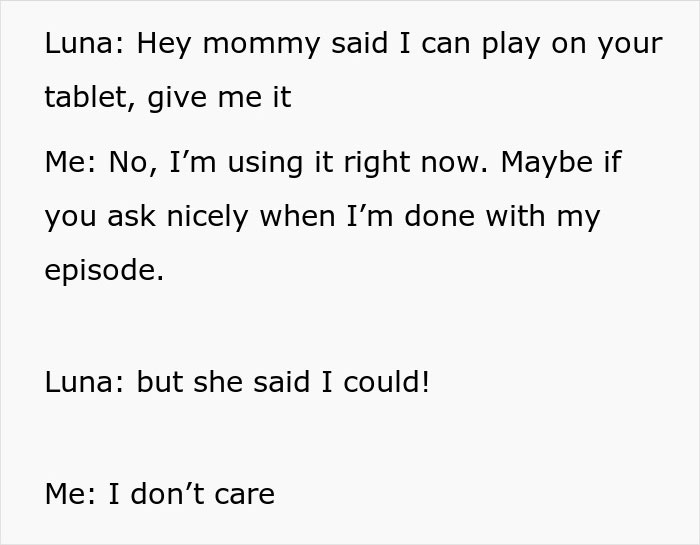 Unprepared Aunt Desperately Asks Teenager To Give Tablet To Her Kids On A Long Flight, He Pettily Refuses Unprepared Aunt Desperately Asks Teenager To Give Tablet To Her Kids On A Long Flight, He Pettily Refuses