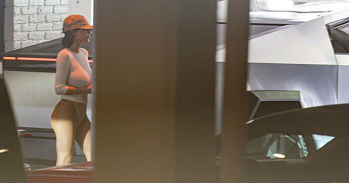 Bianca Censori “Looks So Unhappy” As She Steps Out With Kanye West Without Wearing Pants