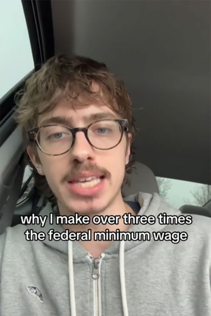 "Billionaires Should Not Financially Exist": Guy Explains Economy In "Crayon Eating" Terms "Billionaires Should Not Financially Exist": Guy Explains Economy In "Crayon Eating" Terms