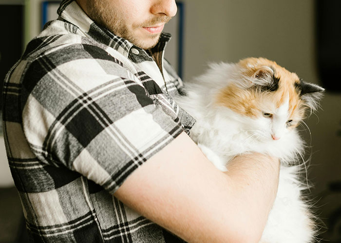 Couple Count On Friend’s Help After Not Inviting Him To The Wedding, Get A Reality Check Couple Count On Friend’s Help After Not Inviting Him To The Wedding, Get A Reality Check