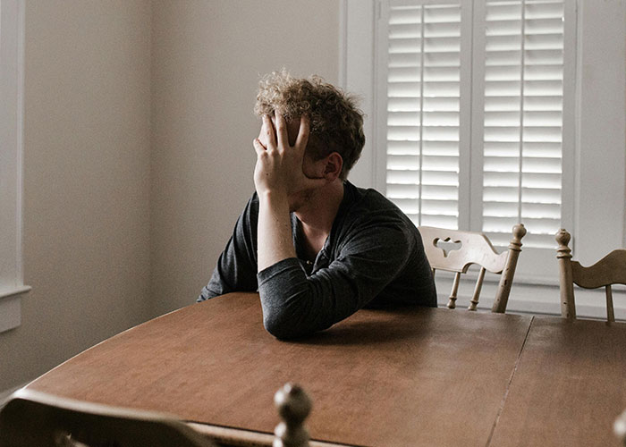 Couple Count On Friend’s Help After Not Inviting Him To The Wedding, Get A Reality Check Couple Count On Friend’s Help After Not Inviting Him To The Wedding, Get A Reality Check