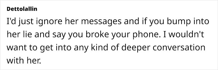 Woman Can’t Stand Weird Neighbor Who Keeps Embarrassing Her, Sparks Discussion Online Woman Can’t Stand Weird Neighbor Who Keeps Embarrassing Her, Sparks Discussion Online