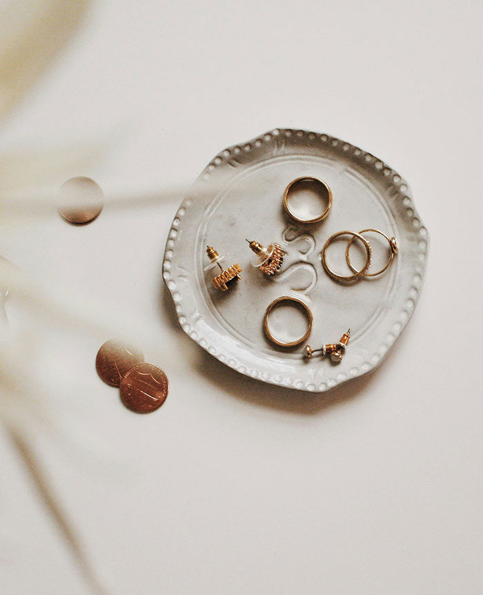 Woman Realizes She’s Been “Accidentally Poisoning” Herself For Months After Removing Earrings Woman Realizes She’s Been “Accidentally Poisoning” Herself For Months After Removing Earrings