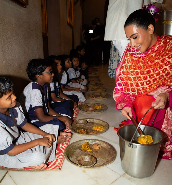 Kim Kardashian Serves Indian Food “Just For The Camera” Years After Calling It “Disgusting” Kim Kardashian Serves Indian Food “Just For The Camera” Years After Calling It “Disgusting”