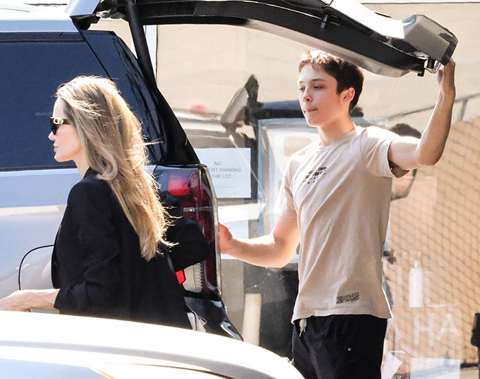 Brangelina's 15-Year-Old Son Knox Leon Compared To Brad Pitt After Rare Public Outing Brangelina's 15-Year-Old Son Knox Leon Compared To Brad Pitt After Rare Public Outing