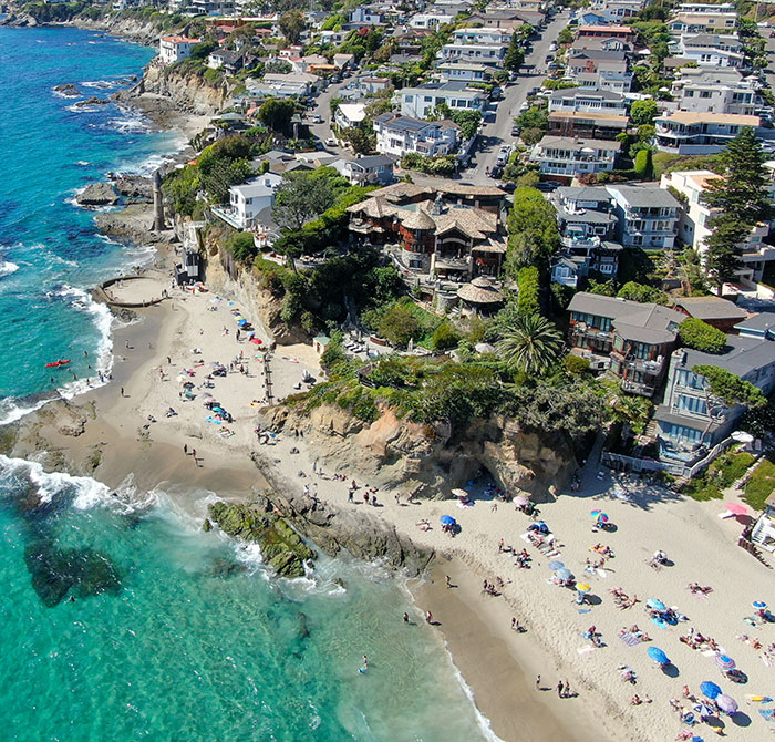 “Karen Of The Week” Sparks Outrage After Claiming Public Beach As Private Property “Karen Of The Week” Sparks Outrage After Claiming Public Beach As Private Property