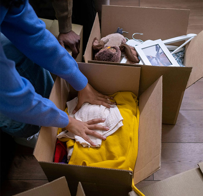 Siblings Face Harsh Reality As Stepfather Sells Home And Moves On, Leaving Them On Their Own Siblings Face Harsh Reality As Stepfather Sells Home And Moves On, Leaving Them On Their Own