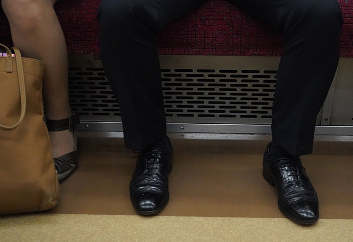 Outrage After Woman Blasts Man’s “Disgusting” Flight Behavior Online Outrage After Woman Blasts Man’s “Disgusting” Flight Behavior Online