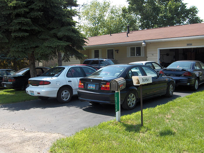 Teens Refuse To Back Off From Lady’s Driveway So She Can Get To Work, Learn A Lesson The Hard Way Teens Refuse To Back Off From Lady’s Driveway So She Can Get To Work, Learn A Lesson The Hard Way