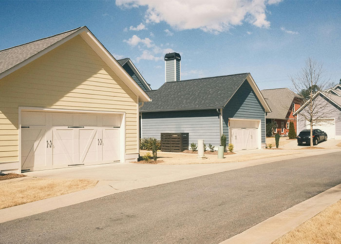 “Called The Police On Me”: Woman Shocked After Neighbors Paint Her House While She’s Away “Called The Police On Me”: Woman Shocked After Neighbors Paint Her House While She’s Away