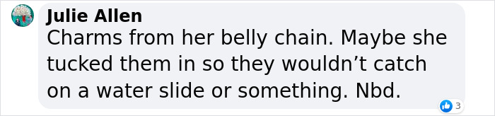 Naomi Campbell’s Bikini Pics Have Fans Asking, “What The Hell Is In Her Bathing Suit?” Naomi Campbell’s Bikini Pics Have Fans Asking, “What The Hell Is In Her Bathing Suit?”