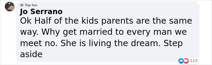 “Childless” And “Unmarried” Taylor Swift Criticisms In New Op-Ed Spark Misogyny Accusations “Childless” And “Unmarried” Taylor Swift Criticisms In New Op-Ed Spark Misogyny Accusations