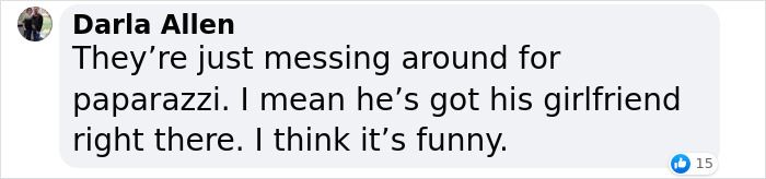 A comment on the post about Stranger Things stars, discussing paparazzi antics and humor. A comment on the post about Stranger Things stars, discussing paparazzi antics and humor.