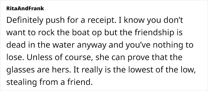 Woman Loses Glasses On Weekend Away With Friends, Suddenly Spots Them In Friend’s Photo Online Woman Loses Glasses On Weekend Away With Friends, Suddenly Spots Them In Friend’s Photo Online