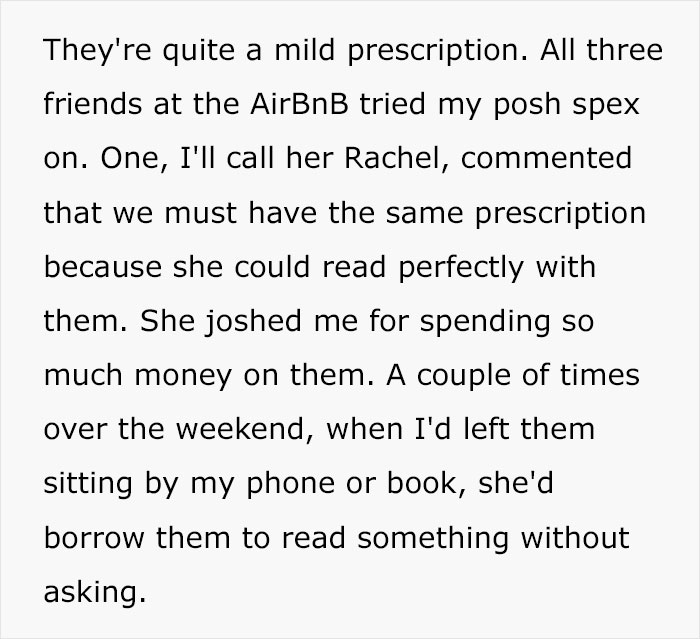 Woman Loses Glasses On Weekend Away With Friends, Suddenly Spots Them In Friend’s Photo Online Woman Loses Glasses On Weekend Away With Friends, Suddenly Spots Them In Friend’s Photo Online