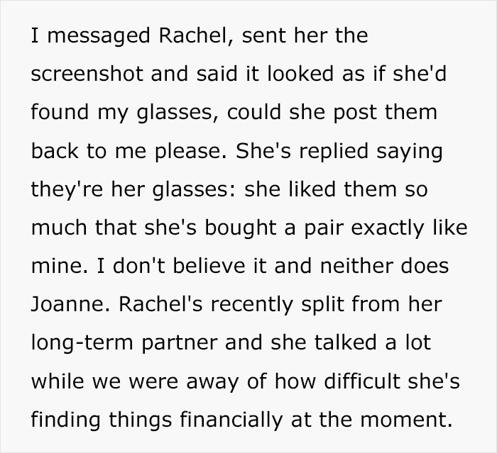 Woman Loses Glasses On Weekend Away With Friends, Suddenly Spots Them In Friend’s Photo Online Woman Loses Glasses On Weekend Away With Friends, Suddenly Spots Them In Friend’s Photo Online