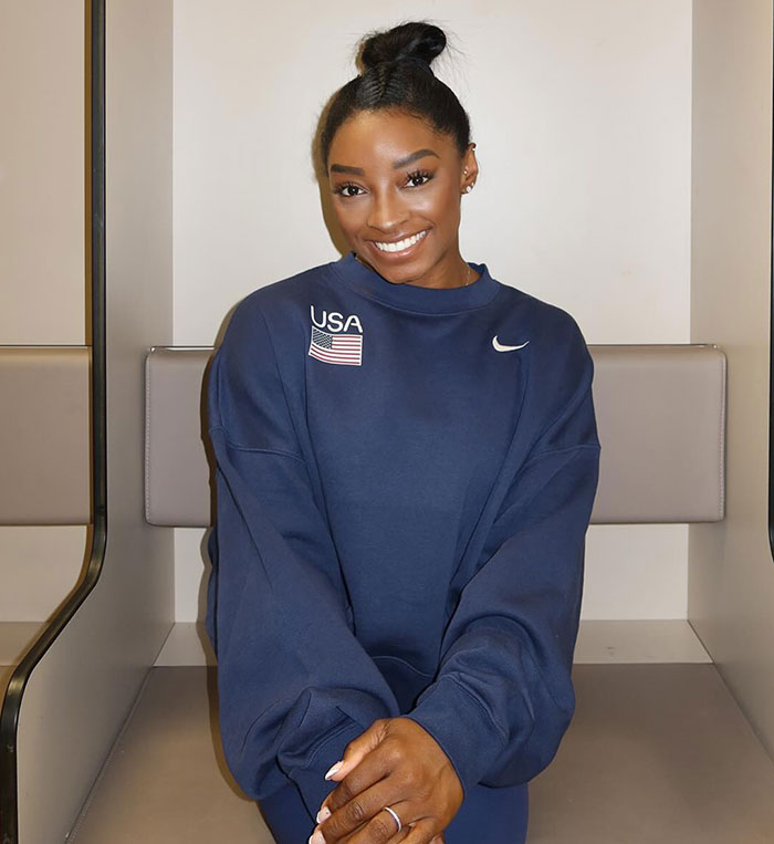 “Don’t Comment On Black Girls’ Hair”: 5x Olympic Gold Medalist Simone Biles Slams Racial Bias “Don’t Comment On Black Girls’ Hair”: 5x Olympic Gold Medalist Simone Biles Slams Racial Bias