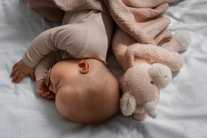 Couple Is Mad That Sis Named Newborn Similar To Their Daughter, She Calls Out Their Double Standards Couple Is Mad That Sis Named Newborn Similar To Their Daughter, She Calls Out Their Double Standards